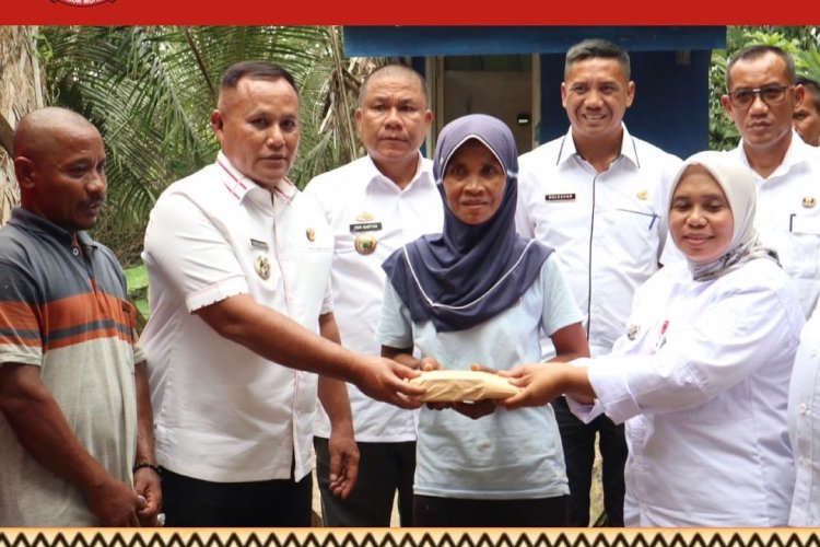 Pemberian Bantuan Bedah Rumah