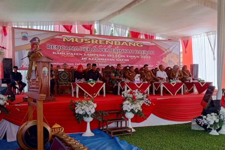 Sambutan Dari ibu Camat Sofi'ah, S.Ag.,M.Si