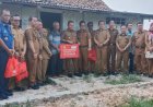 PENYERAHAN BANTUAN BEDAH RUMAH